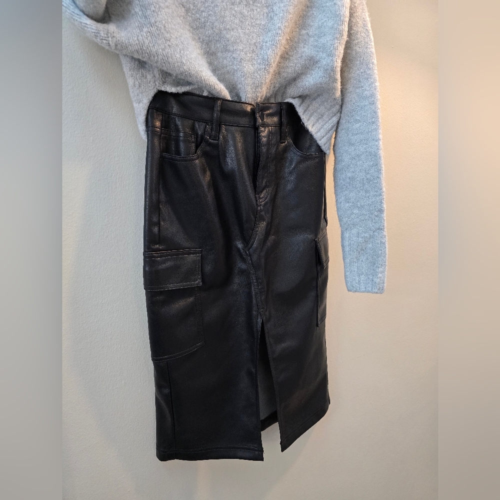 Black Faux Leather Midi Skirt| XS